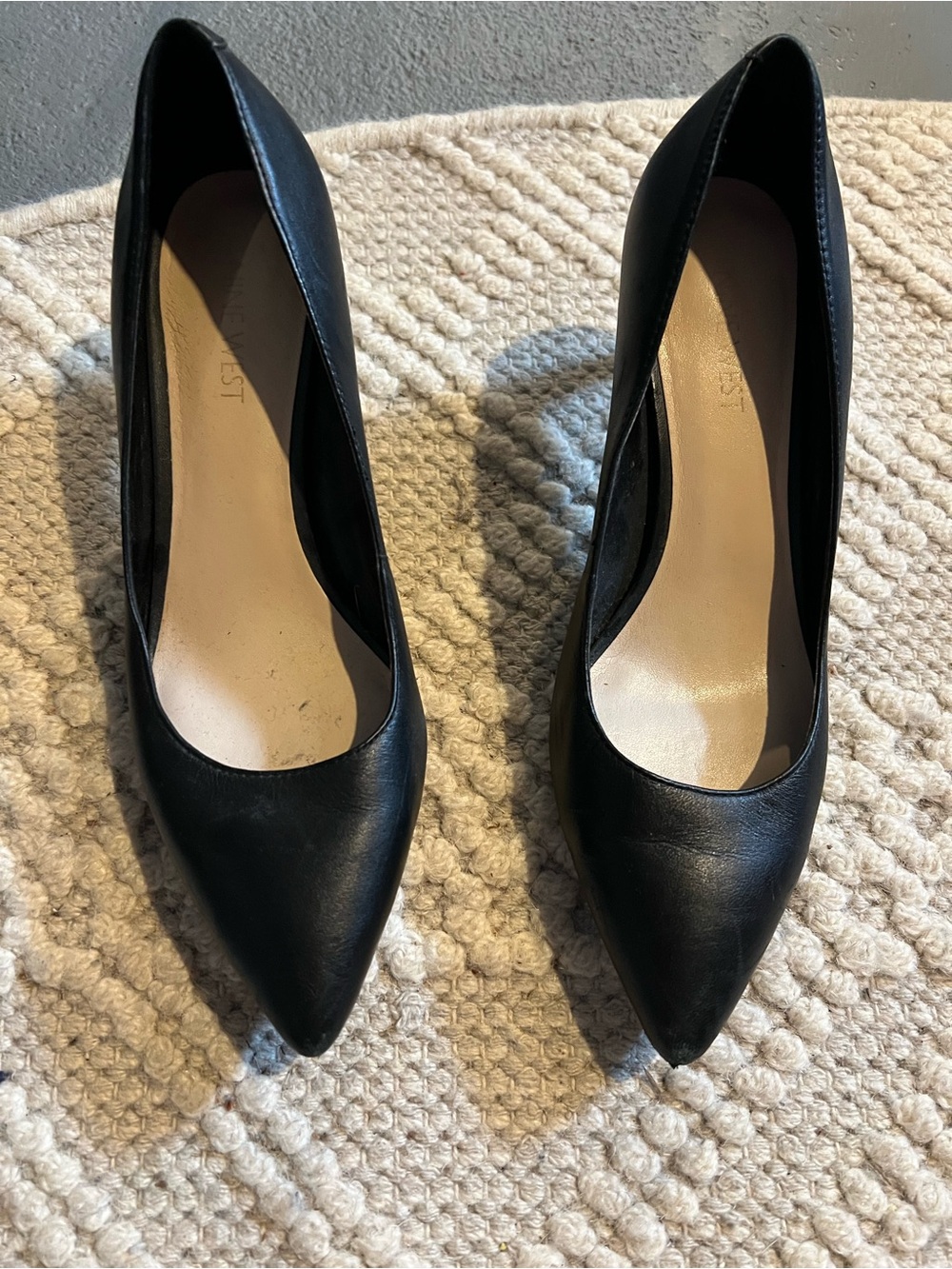 Nine West Black Pointed Toe Leather Pumps